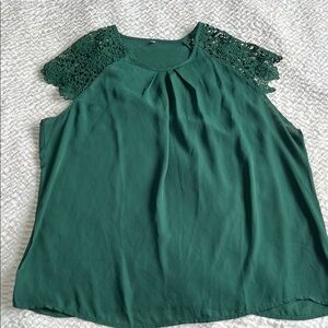 Elegant Green Lace Sleeve Women's Top